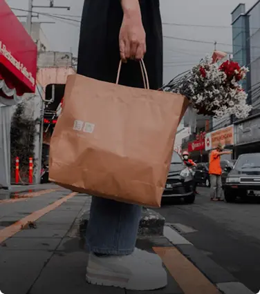 Retail & E-commerce